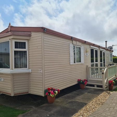 6 Berth On Seaview Hotel Ingoldmells Exterior photo